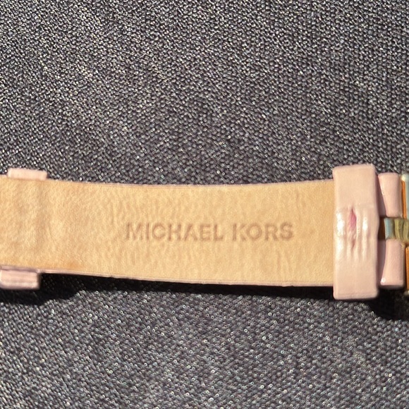EUC Michael Kors Maci analog watch.  # 2790 - Picture 6 of 7